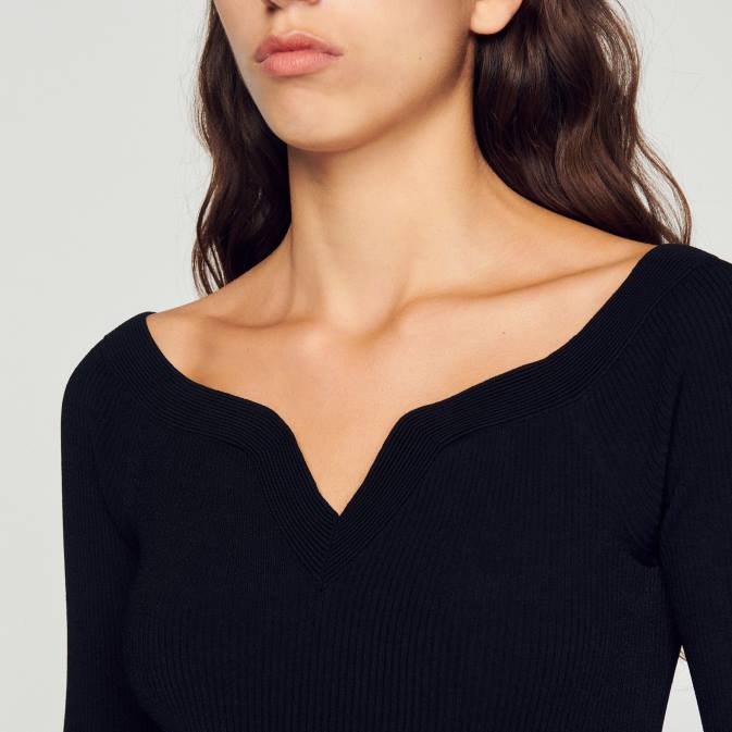 Sandro Paris naiset neulottu body, jossa kultapääntie VLHP323 vaatteet musta